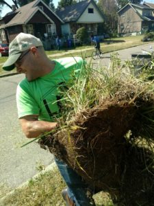 Quinn IP Law volunteer helps Life Remodeled 